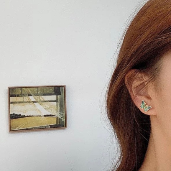 🦋FREE🦋 Buy one earrings get butterfly earrings for free - Picture 5 of 9